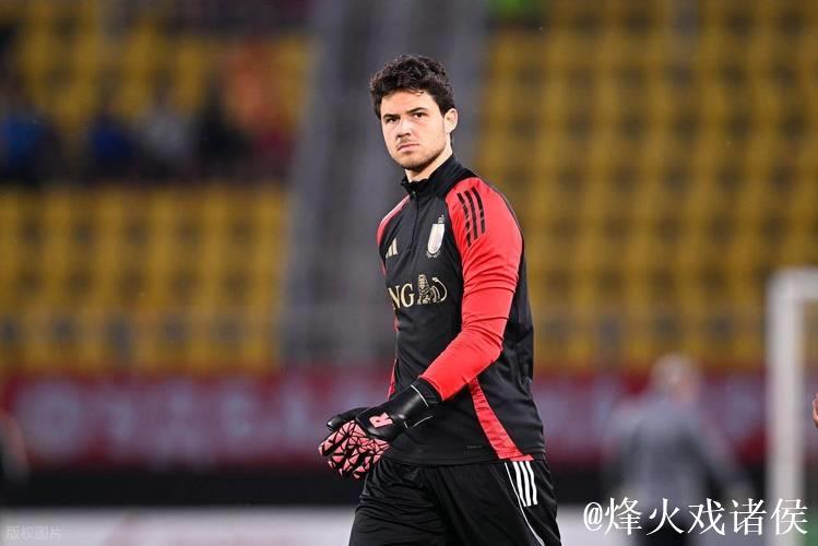 前曼联门将博斯尼奇点评奥纳纳与拉门斯表现差异 前曼联门将博斯尼奇点评奥纳纳与拉门斯表现差异